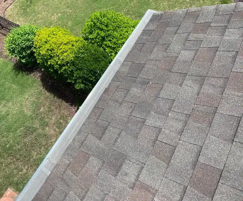 BENEFITS OF PROFESSIONAL GUTTER CLEANING IN SUWANEE,